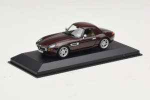 BMW Z8 Кафяв Hardtop Minichamps 1:43 BMW019 Метал — снимка 2 от 4