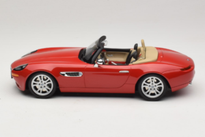 BMW Z8 Червен Minichamps 1:18 155024230 Метал — снимка 3 от 6