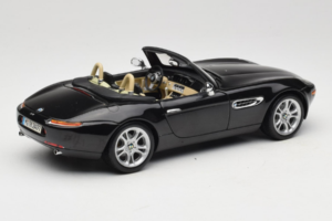 BMW Z8 Черен Kyosho 1:18 80439411729 Метал — снимка 3 от 9