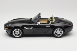 BMW Z8 Черен Kyosho 1:18 80439411729 Метал — снимка 4 от 9