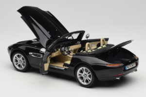 BMW Z8 Черен Kyosho 1:18 80439411729 Метал — снимка 5 от 9