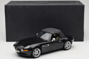 BMW Z8 Черен Kyosho 1:18 80439411729 Метал — снимка 8 от 9