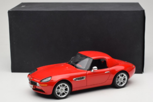 BMW Z8 Червен Kyosho 1:18 80439411730 Метал — снимка 9 от 9