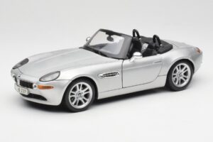 BMW Z8 E52 Titanium Silver Maisto 1:18 536896 Метал