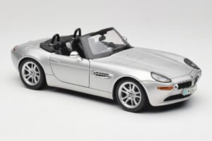 BMW Z8 E52 Titanium Silver Maisto 1:18 536896 Метал — снимка 6 от 8