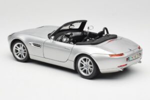 BMW Z8 E52 Titanium Silver Maisto 1:18 536896 Метал — снимка 7 от 8