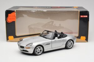 BMW Z8 E52 Titanium Silver Maisto 1:18 536896 Метал — снимка 8 от 8