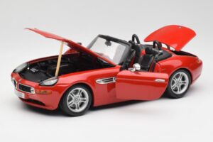 BMW Z8 E52 Червен Металик Bburago 1:18 18-12032 Метал — снимка 2 от 8