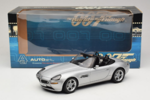 BMW Z8 Сребрист 007 The World Is Not Enough AUTOart 1:18 70511 Метал — снимка 8 от 8