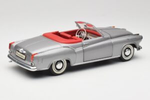 Borgward Isabella Кабриолет Сребрист Revell 1:18 8411 Метал — снимка 3 от 8
