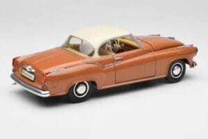 Borgward Isabella Coupe Бронзов Бял Revell 1:18 08982 Метал — снимка 3 от 8