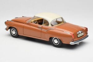 Borgward Isabella Coupe Бронзов Бял Revell 1:18 08982 Метал — снимка 7 от 8