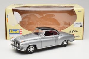 Borgward Isabella Coupe Сив & Черен Revell 1:18 8989 Метал — снимка 2 от 8
