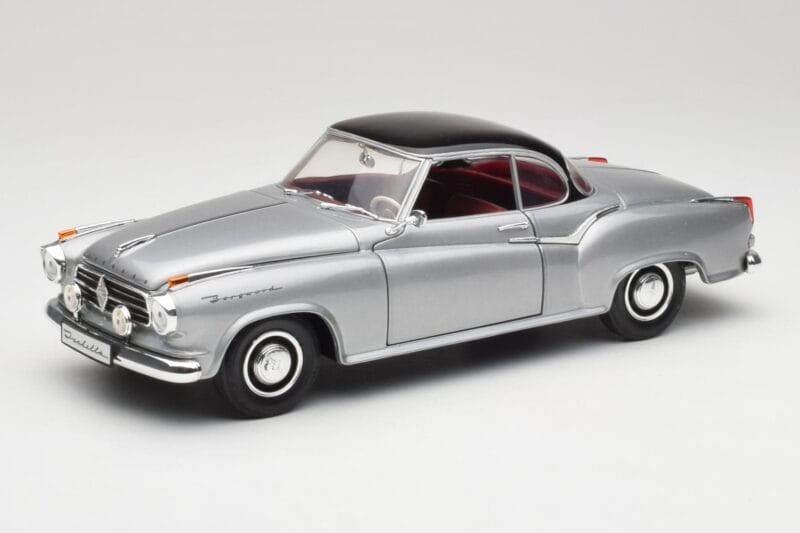 Borgward Isabella Coupe Сив & Черен Revell 1:18 8989 Метал