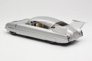 Borgward Traumwagen Сребрист BoS Models 1:18 BOS052 Смола — снимка 5 от 6