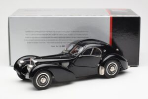 Bugatti 57SC Atlantic Черен CMC 1:18 M-085 Метал — снимка 6 от 6