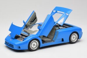 Bugatti EB110 Син Bburago 1:18 3035 Метал — снимка 2 от 8
