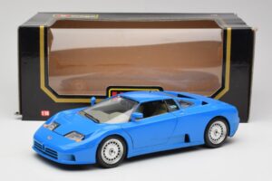 Bugatti EB110 Син Bburago 1:18 3035 Метал — снимка 8 от 8