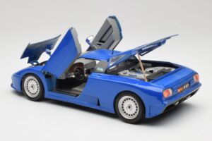 Bugatti EB110 Тъмно Синьо Bburago 1:18 3035-DB Метал — снимка 5 от 8