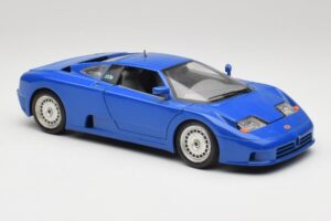 Bugatti EB110 Тъмно Синьо Bburago 1:18 3035-DB Метал — снимка 6 от 8