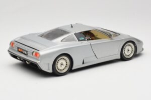 Bugatti EB110 Сребрист Bburago 1:18 3035-S Метал — снимка 3 от 8