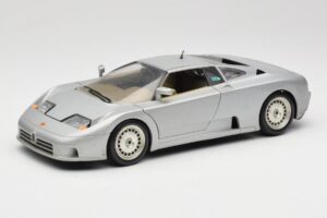 Bugatti EB110 Сребрист Bburago 1:18 3035-S Метал