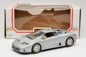 Bugatti EB110 Сребрист Bburago 1:18 3035-S Метал — снимка 8 от 8