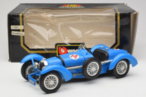 Bugatti Type 51 Grand Prix #14 Син Bburago 1:18 3012-M1 Метал — снимка 6 от 6