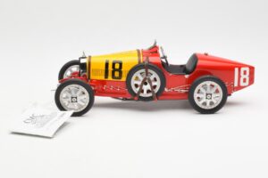 Bugatti T35 National Colors Spain CMC 1:18 M-100-B-016 Метал — снимка 3 от 6