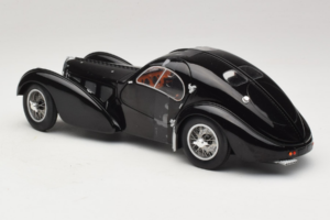 Bugatti Type 57 SC Atlantic Черен Solido 1:18 S1802101 Метал — снимка 5 от 6