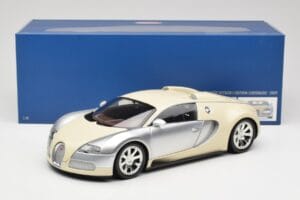 Bugatti Veyron Edition Centenaire Chrome Beige Minichamps 1:18 100110854 Метал — снимка 8 от 8