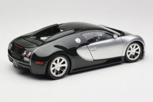 Bugatti Veyron Edition Centenaire Chrome Green Minichamps 1:18 100110852 Метал — снимка 3 от 8