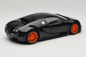 Bugatti Veyron Super Sport Black Metallic Minichamps 1:18 100110842 Метал — снимка 3 от 8
