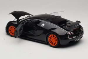 Bugatti Veyron Super Sport Black Metallic Minichamps 1:18 100110842 Метал — снимка 5 от 8