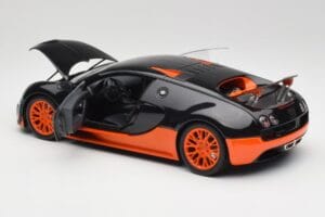 Bugatti Veyron Super Sport World Record Edition Carbon & Orange Minichamps 1:18 100110840 Метал — снимка 5 от 8