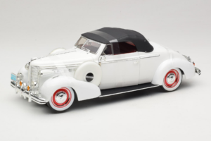 Buick Century Кабриолет Бял Signature Models 1:18 18131 Метал