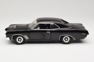 Buick GS 400 Черен American Muscle 1:18 33086 Метал — снимка 4 от 8