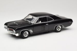 Buick GS 400 Черен American Muscle 1:18 33086 Метал
