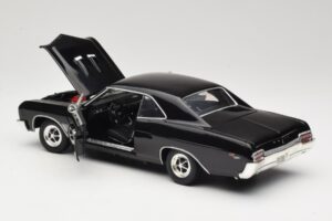 Buick GS 400 Черен American Muscle 1:18 33086 Метал — снимка 5 от 8