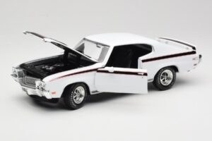 Buick GSX Бял American Muscle 1:18 AMM1322/06 Метал — снимка 2 от 8