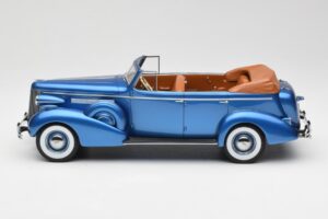 Buick Roadmaster 80-C Four Door Phaeton Blue Metallic BoS Models 1:18 BOS372 Смола — снимка 3 от 6