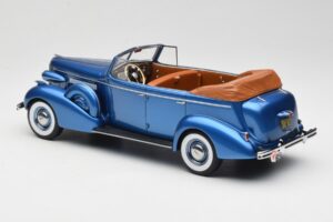 Buick Roadmaster 80-C Four Door Phaeton Blue Metallic BoS Models 1:18 BOS372 Смола — снимка 5 от 6