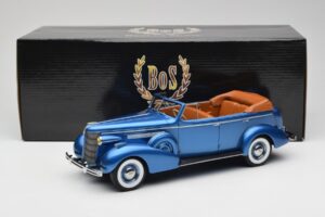 Buick Roadmaster 80-C Four Door Phaeton Blue Metallic BoS Models 1:18 BOS372 Смола — снимка 6 от 6