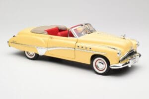 Buick Roadmaster Chrome Yellow Motormax 1:18 23124646-M17 Метал — снимка 6 от 8
