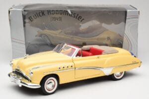 Buick Roadmaster Chrome Yellow Motormax 1:18 23124646-M17 Метал — снимка 8 от 8