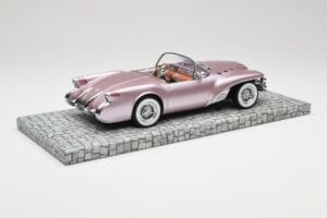Buick Wildcat II Concept Salmon Metallic Minichamps 1:18 107141221 Смола — снимка 2 от 6