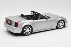 Cadillac XLR Кабрио Сребрист Hot Wheels 1:18 53838 Метал — снимка 3 от 8