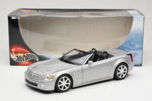 Cadillac XLR Кабрио Сребрист Hot Wheels 1:18 53838 Метал — снимка 8 от 8