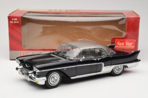 Cadillac Brougham Черен Sun Star 1:18 4001 Метал — снимка 8 от 8