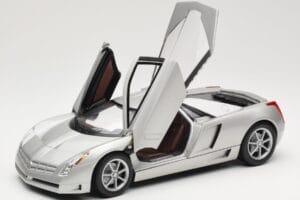 Cadillac Cien Сребрист Hot Wheels 1:18 57296 Метал — снимка 2 от 8